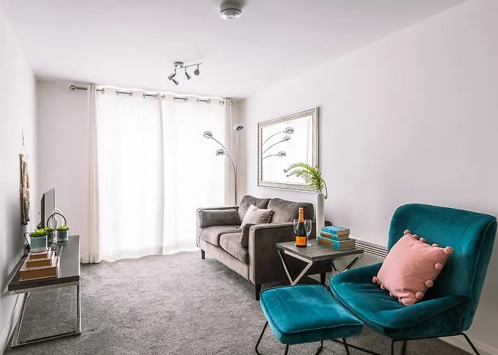 2 Bed Boutique With Free Parking Apartman *