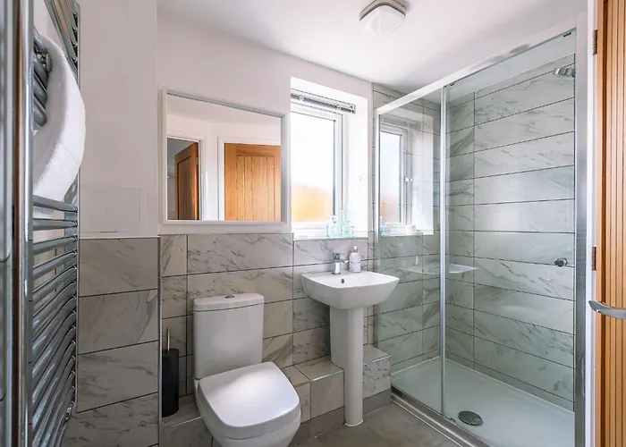 2 Bed Boutique With Free Parking Apartman